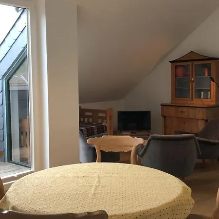 Ferienwohnung II Bonn Sternenburgstrasse 51 *